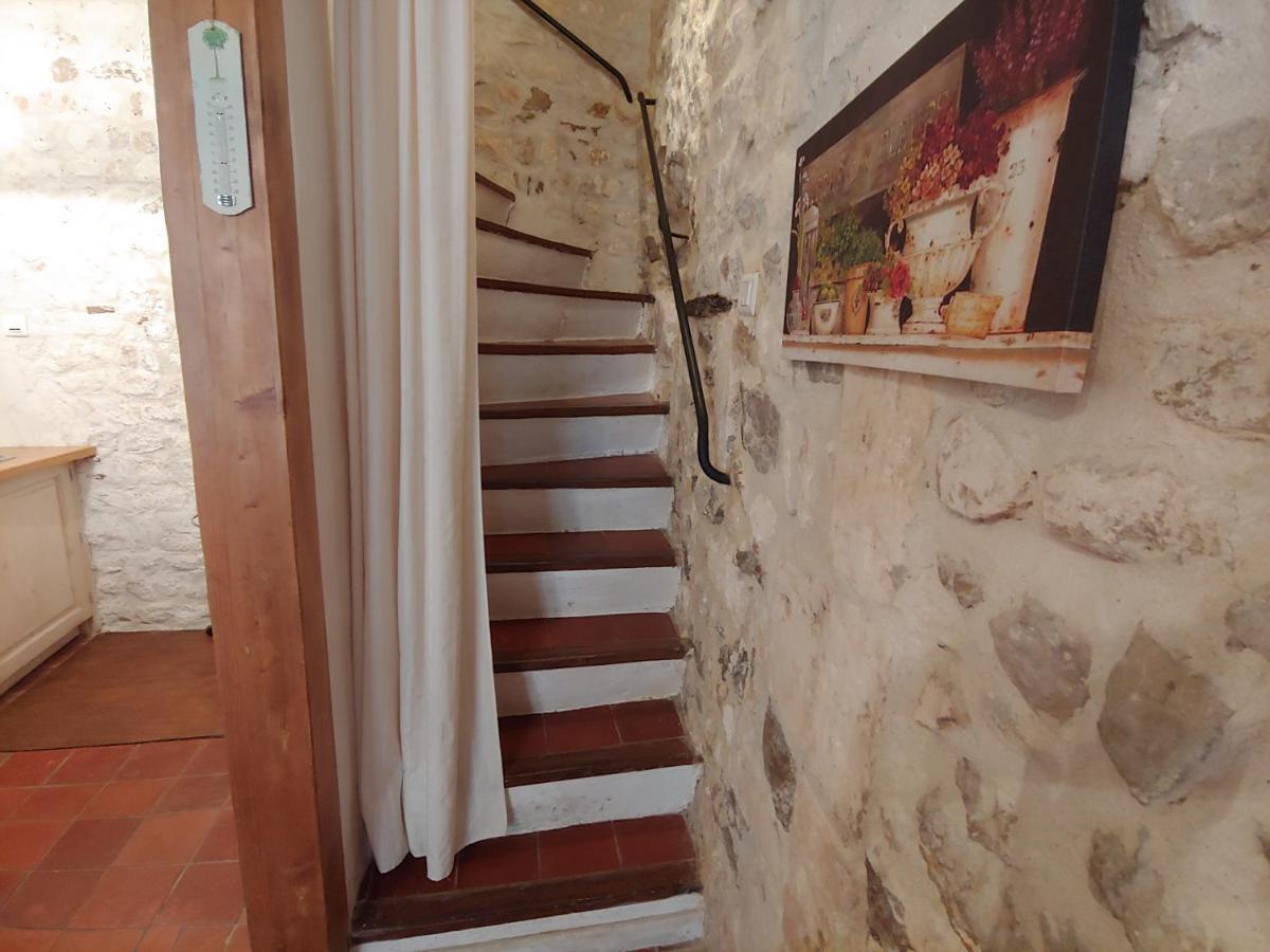 Charmante Maison Arlesienne A L'Ombre Des Arenes, De 2 A 5P Экстерьер фото